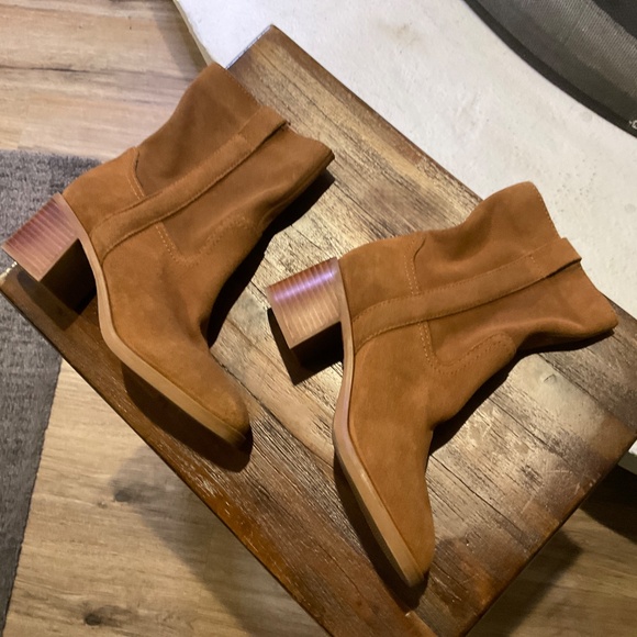 Steve Madden Brown Ankle Boots - Picture 5 of 9